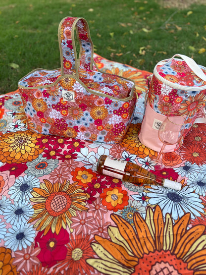 Good Vibes™ 2x2m Premium Picnic Mat Blanket, Waterproof Base, Carry Strap, Storage Pocket, 4 Ground Pegs - Retro Summer